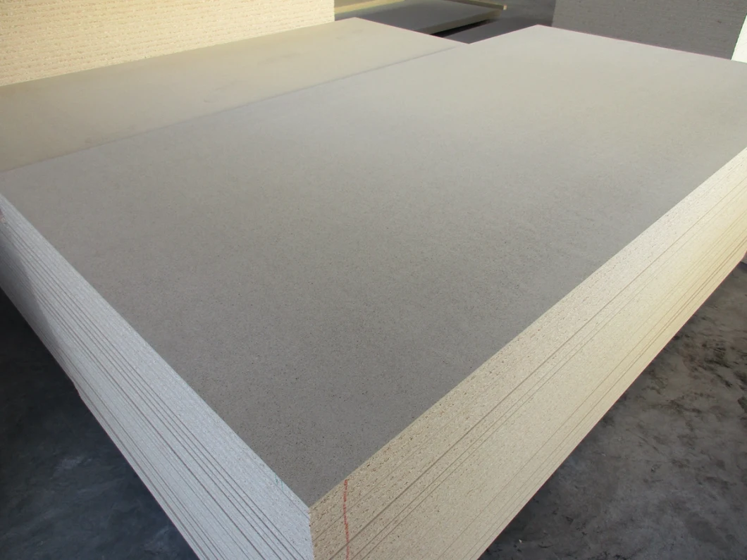 Factory Direct Sales Chipboard/Particleboard Used in The Timber Industry